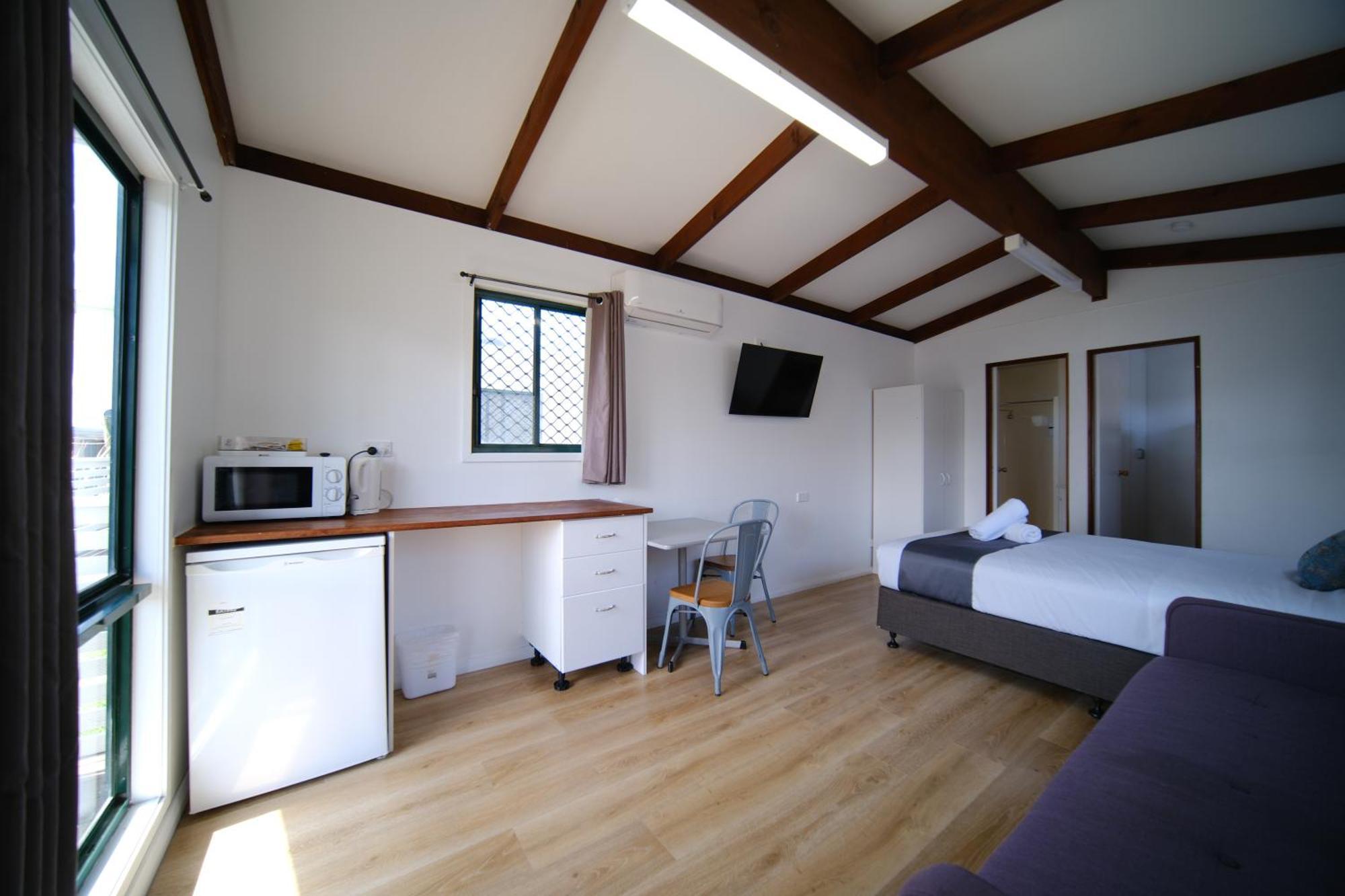 Lakeside Inn Illawarra Primbee Esterno foto