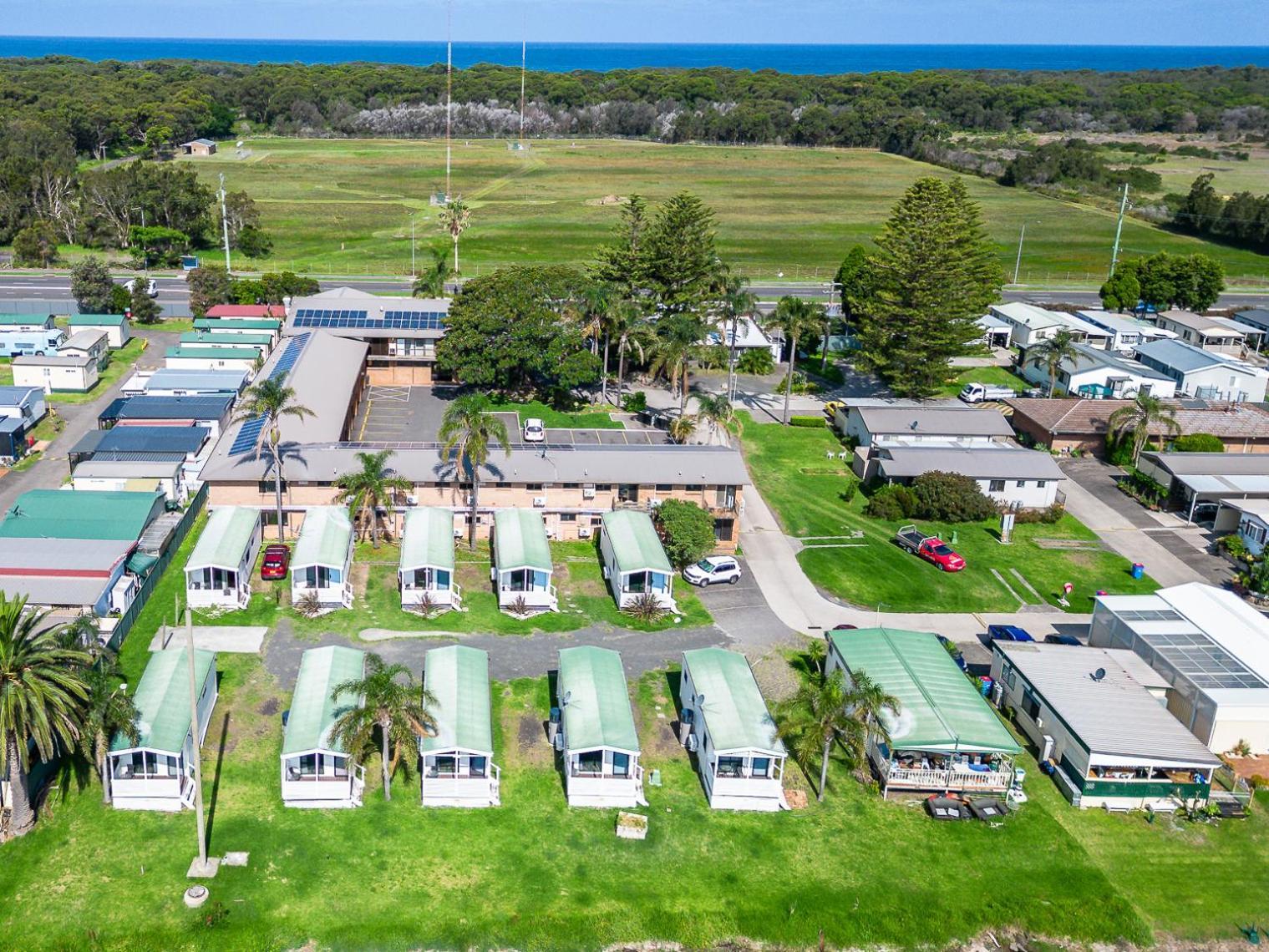 Lakeside Inn Illawarra Primbee Esterno foto